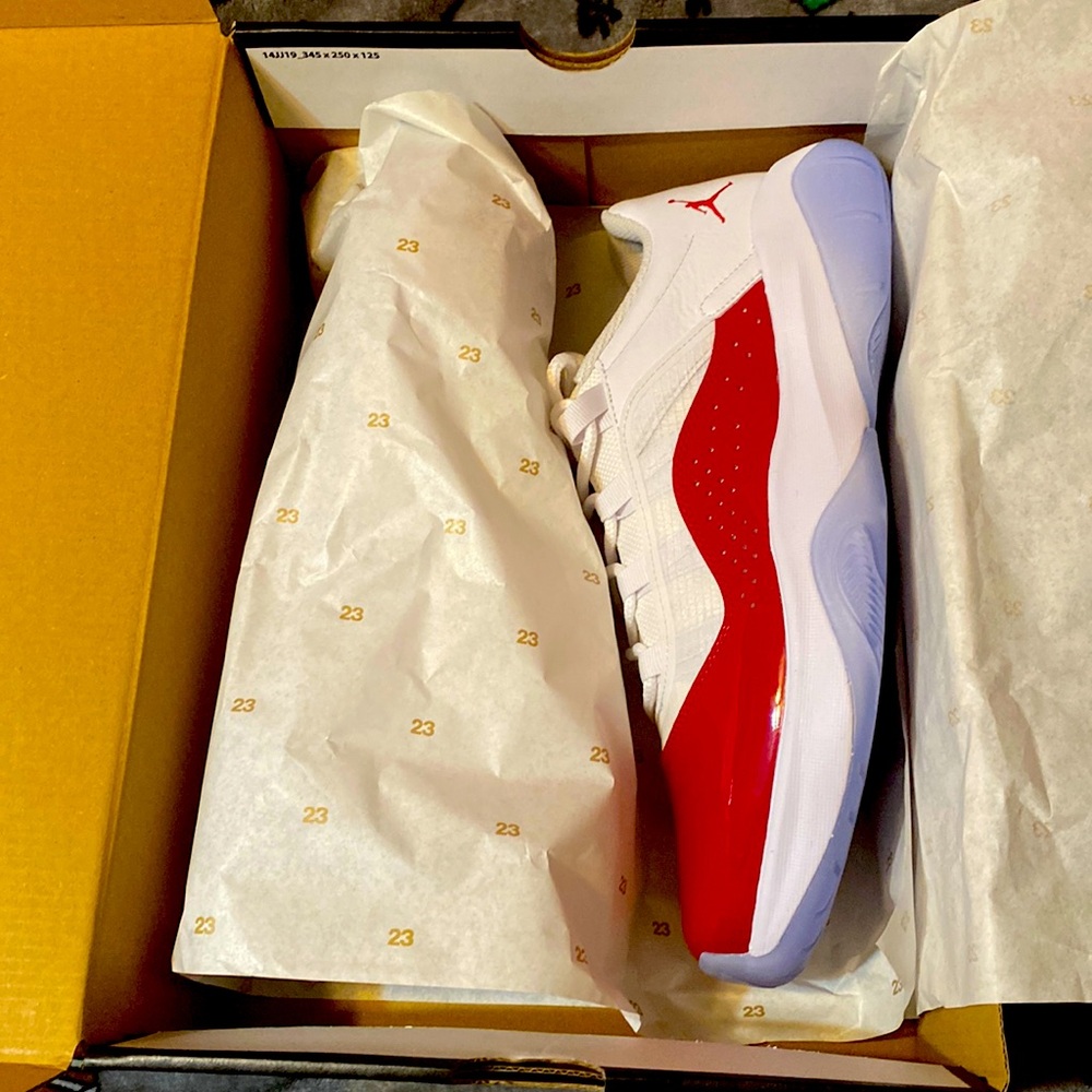 Brand new in Box. Air Jordan 11 low Size 11.5
